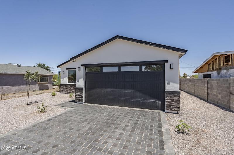 656 W TAYLOR AVE Coolidge