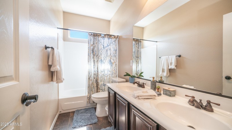 3994 E Grand Canyon Pl-5