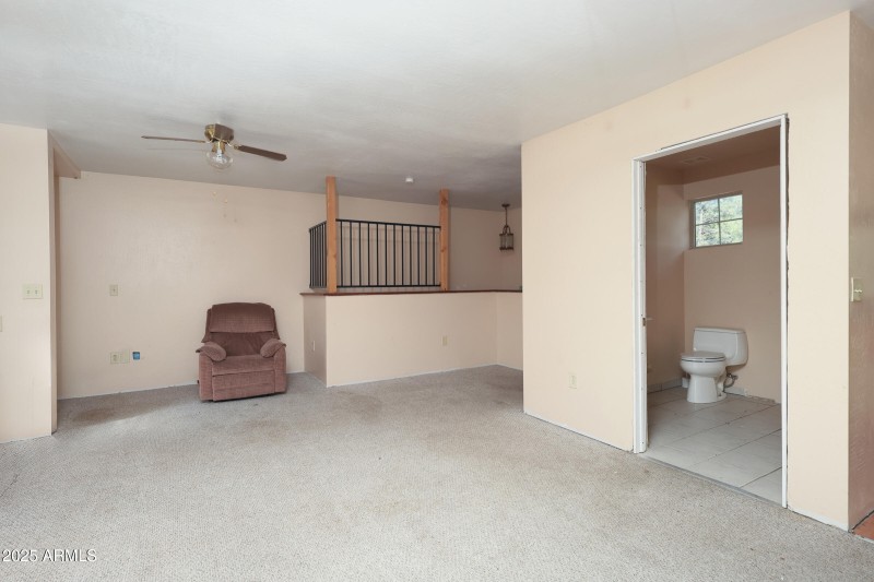 7825 Easy St 010