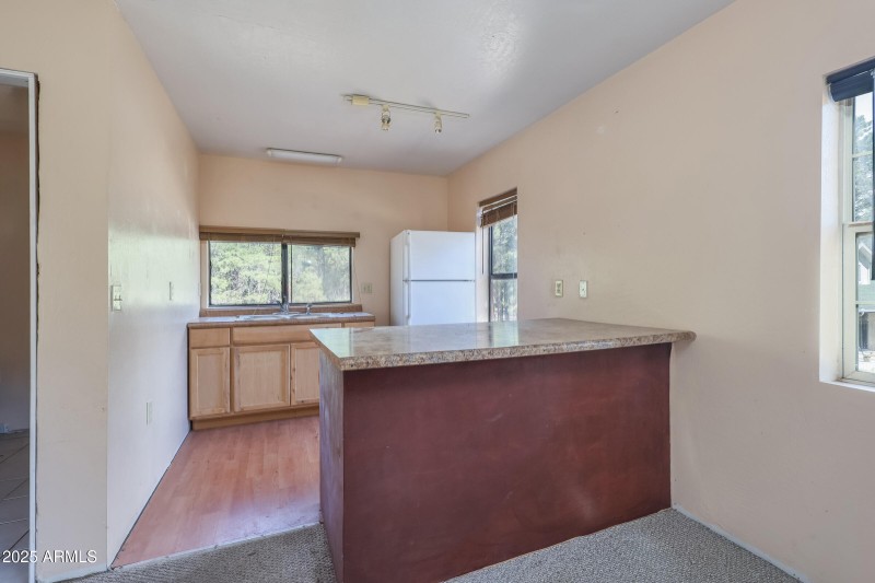7825 Easy St 011