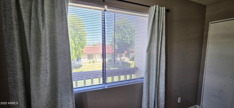 Master Bedroom (4)