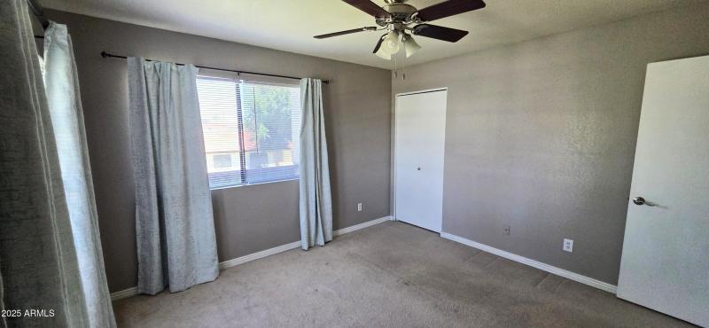Master Bedroom (5)