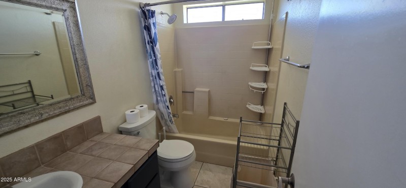 Master Bath (6)