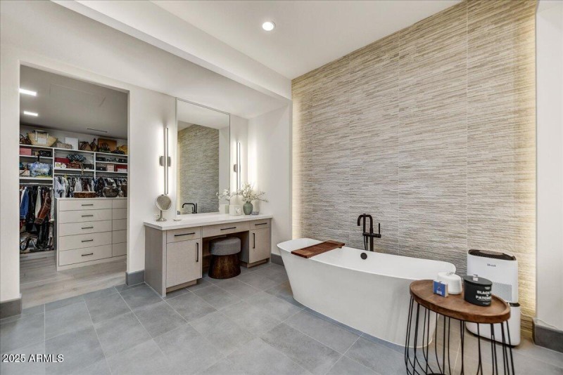 35-Primary Bath II