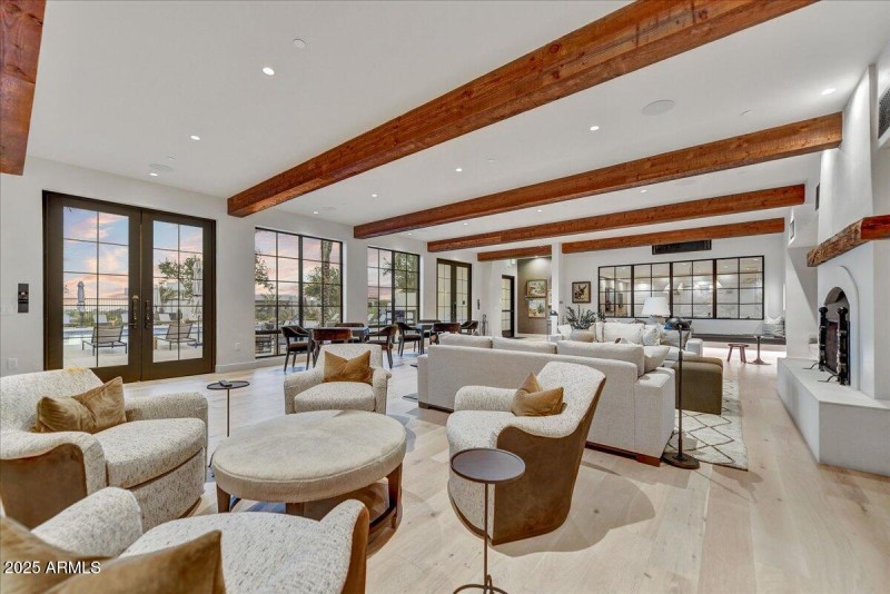 51-Club Living III