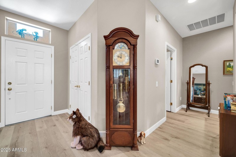 HALL TO PRIMARY SUITE