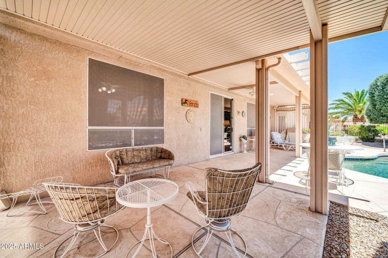 SOUTH FACING PATIO
