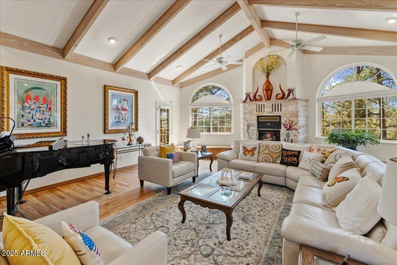 10-Living Room