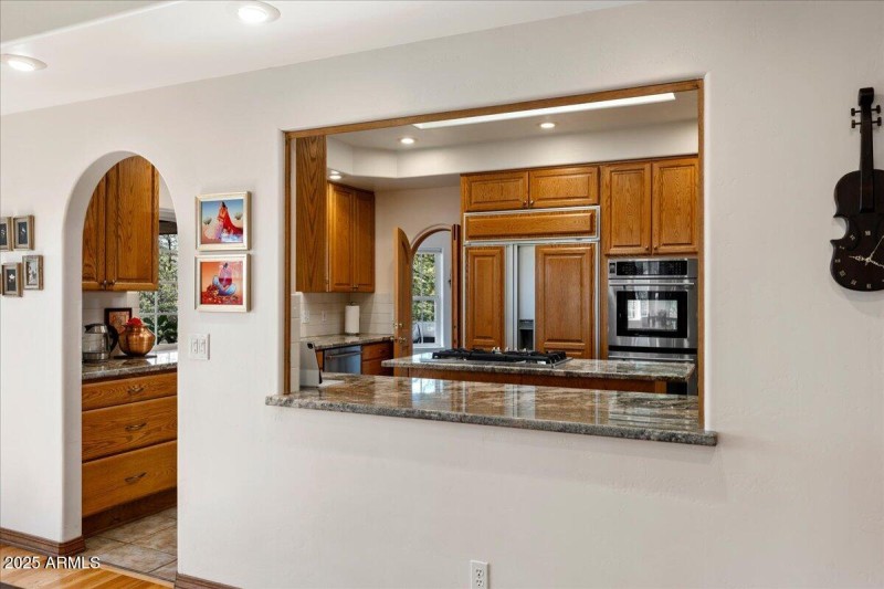 17-Kitchen