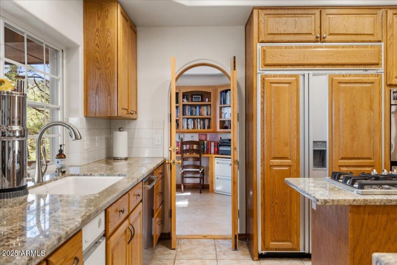 20-Kitchen