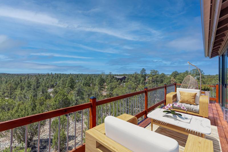 2943 E Lookout Ln (18)