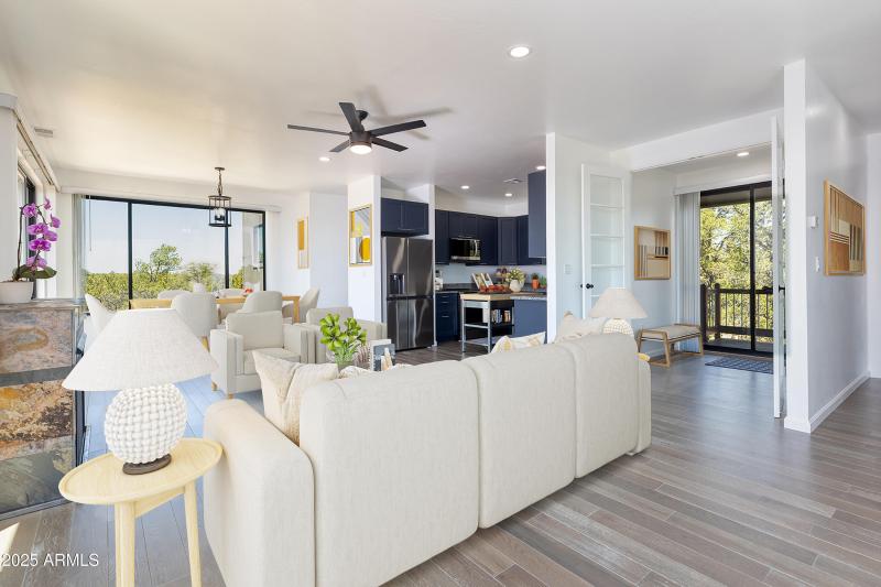 2943 E Lookout Ln (22)