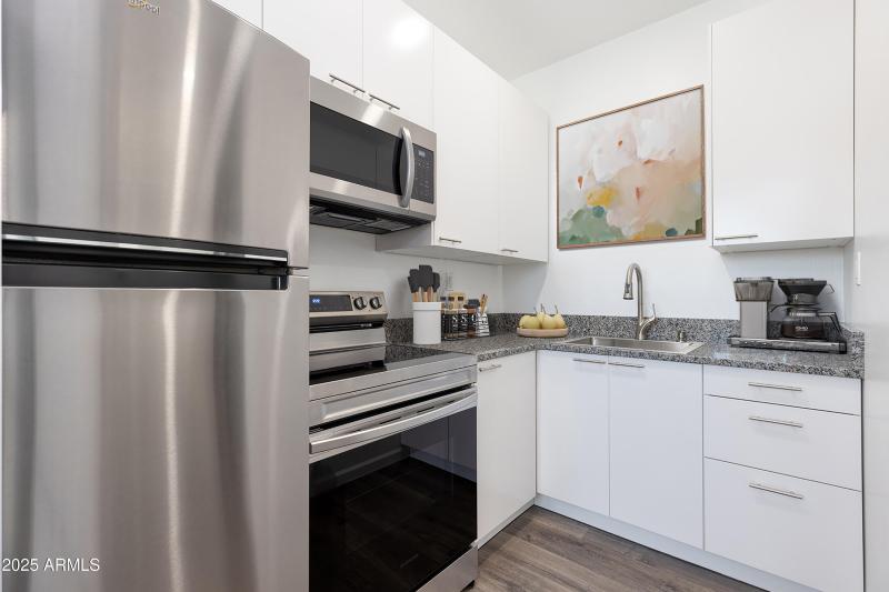 2943 E Lookout Ln (40)