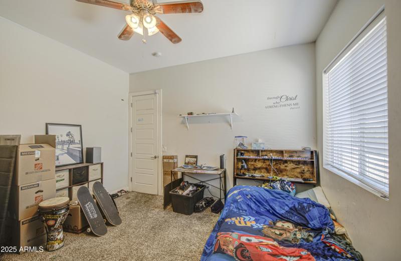 Bedroom 2-pic 2