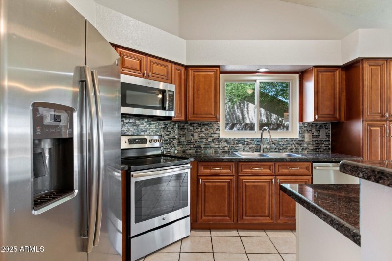 Kitchen 2