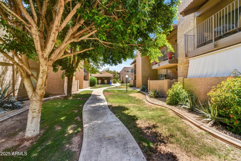 Walkway to Unit N-1
