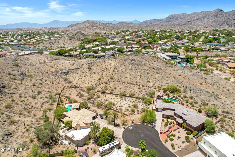 3710 E Cherokee Ct