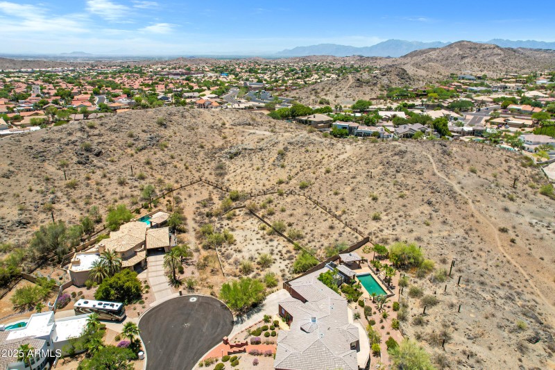 3710 E Cherokee Ct