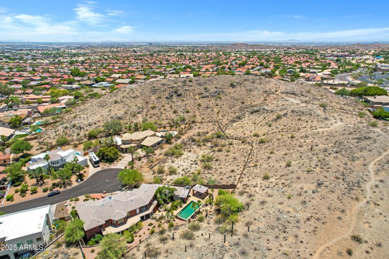 3710 E Cherokee Ct
