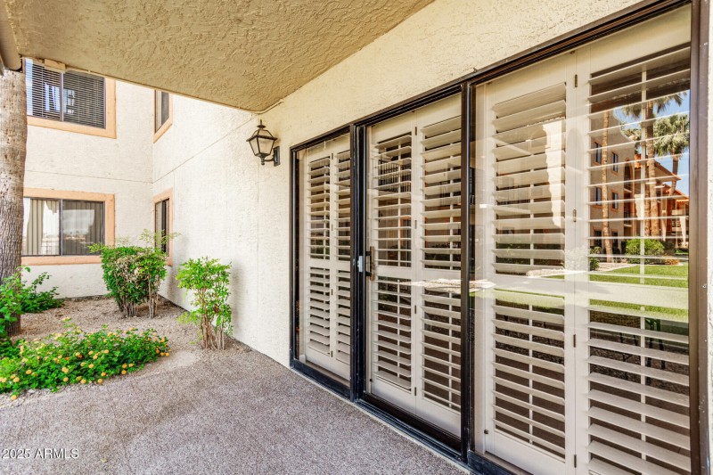 B112_Patio3