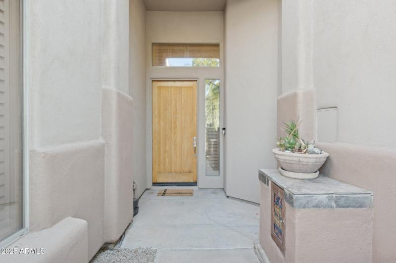 4-web-or-mls-11299-e-greythorn-dr