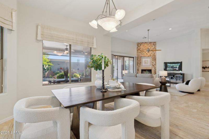 16-web-or-mls-11299-e-greythorn-dr