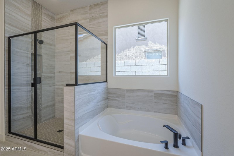 25-web-or-mls-Catalina-25