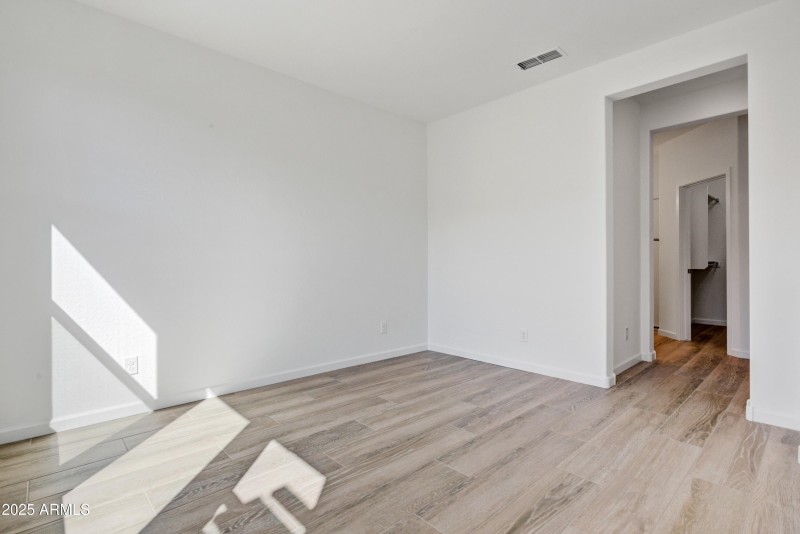 017_Primary Suite