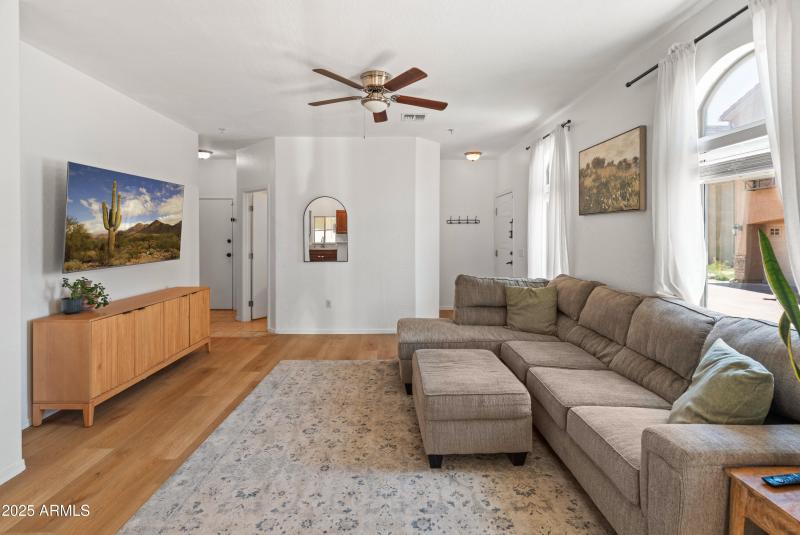 2150 E Bell Rd Unit 1088-18