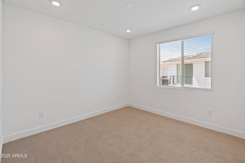 2121 W Sonoran Desert Dr Unit 14-1