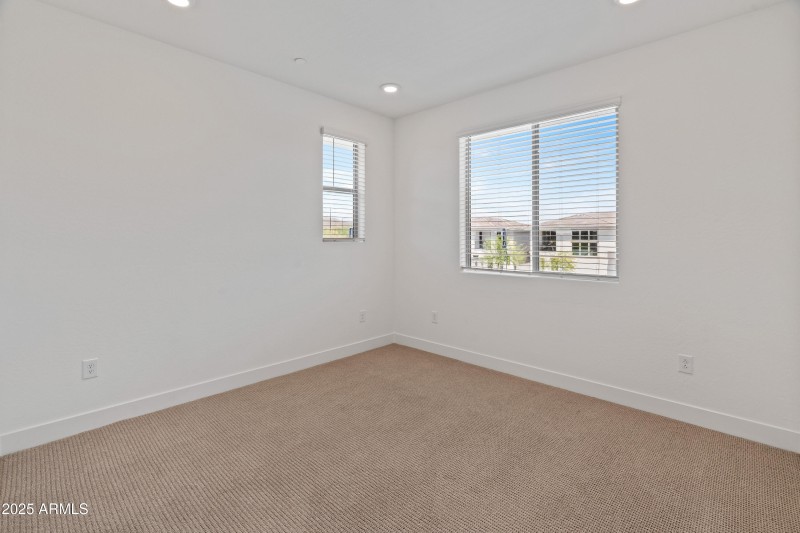 2121 W Sonoran Desert Dr Unit 14-12
