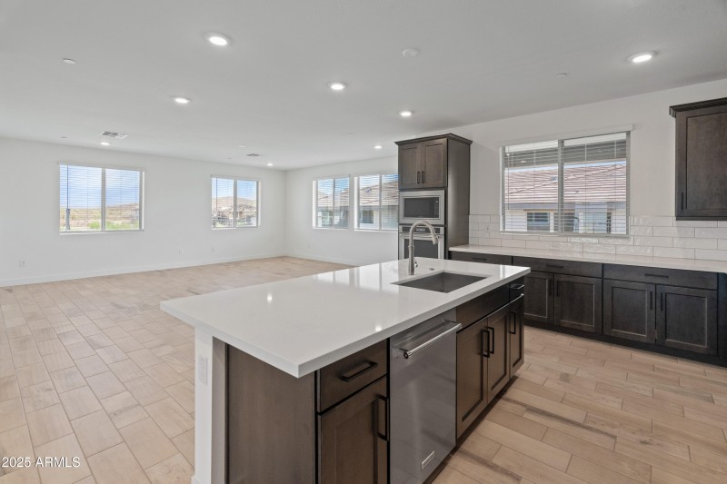 2121 W Sonoran Desert Dr Unit 14-22