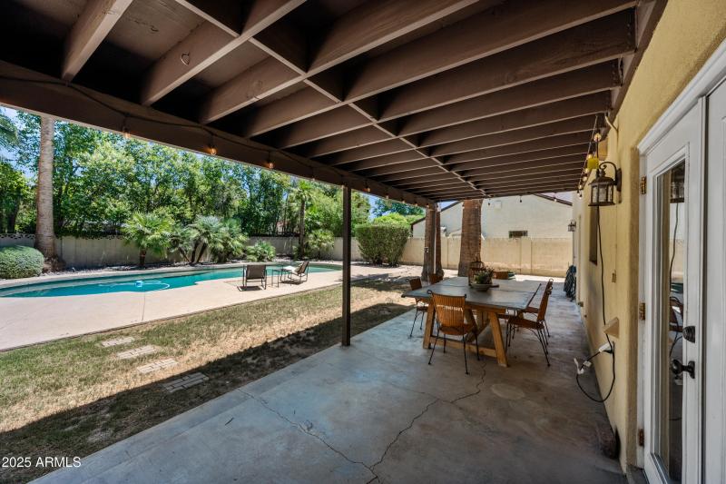 Perfect for Outdoor Dining
