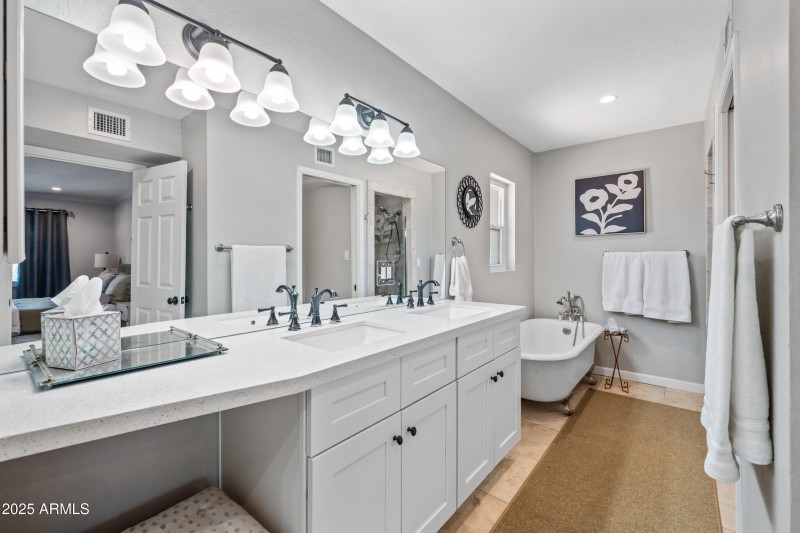 Remodeled Full Bathroom