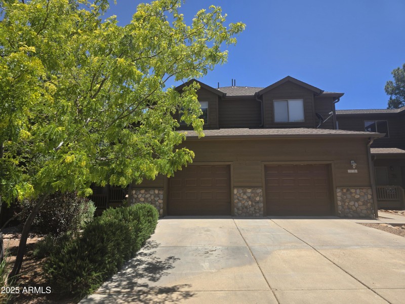 3 - Garage