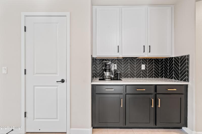 Kitchen (2)