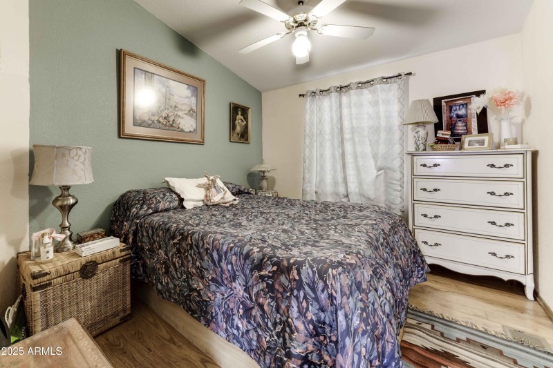 Lot # 1602-13