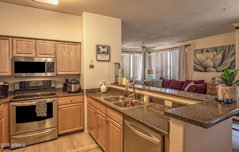 008_Kitchen