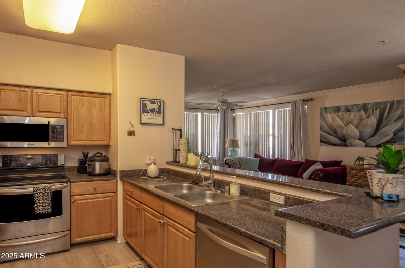 010_Kitchen View