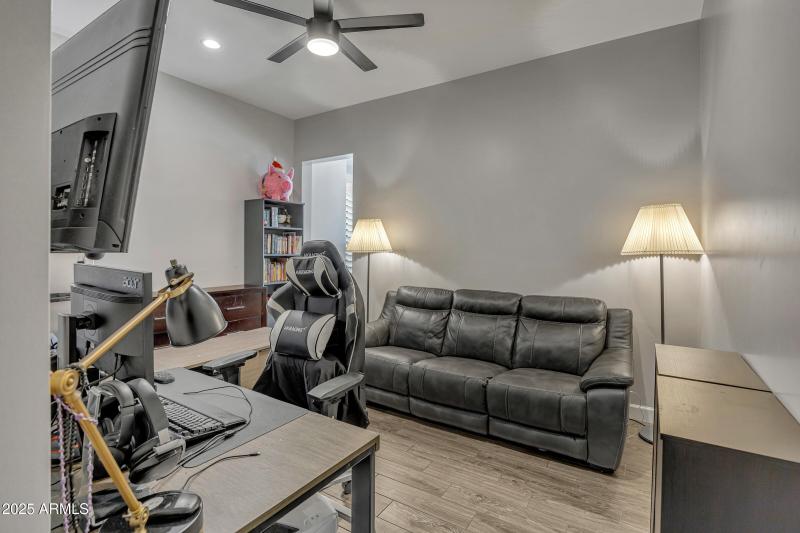 2652 E Pelican Ct-55