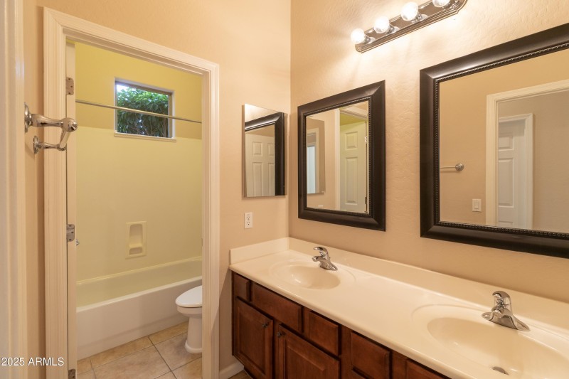 4241 E Andre Ave-21