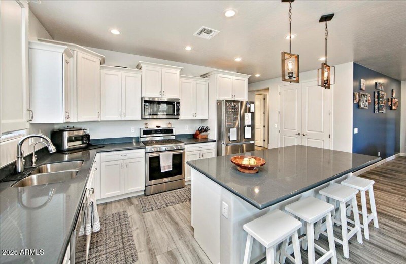 14-Kitchen