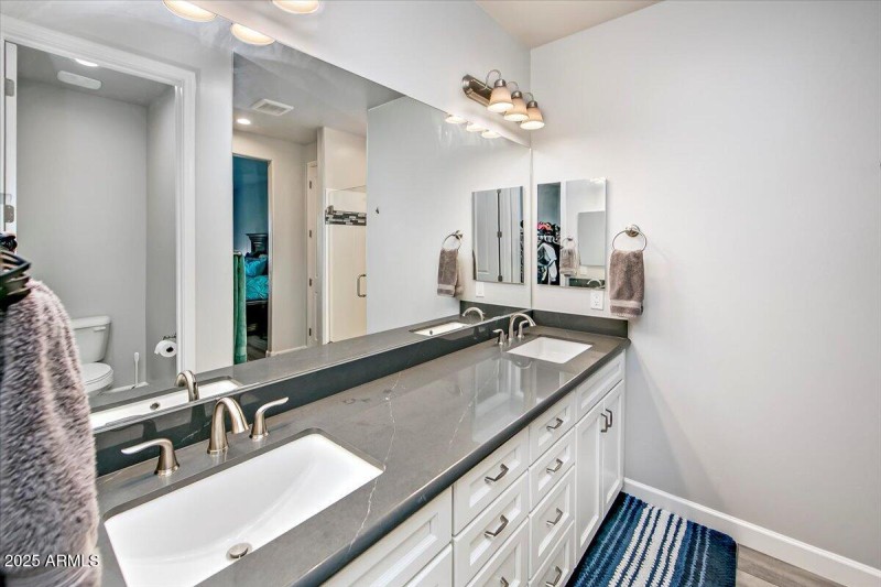 18-Primary Bathroom
