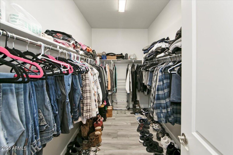 19-Primary Closet