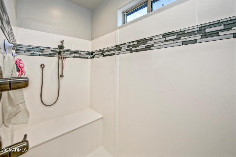 20-Primary Bathroom