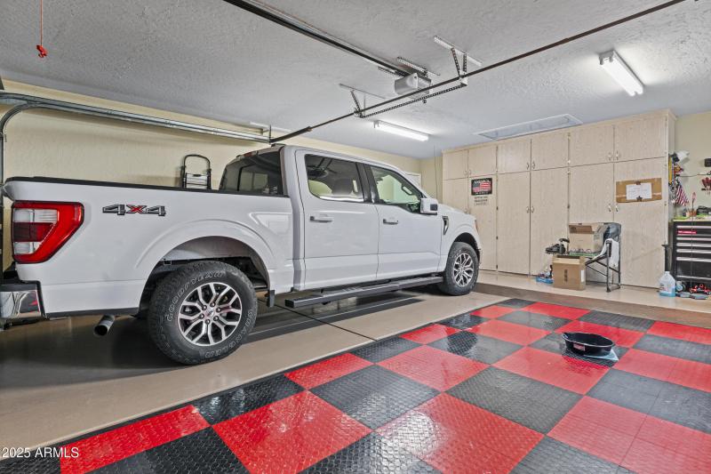 Garage 1