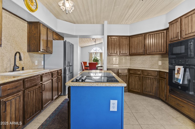 Kitchen 2