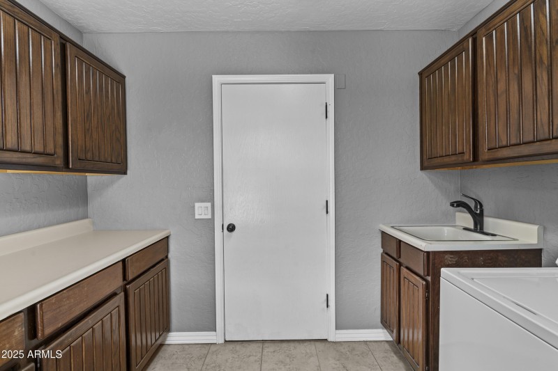 Laundry Room 2