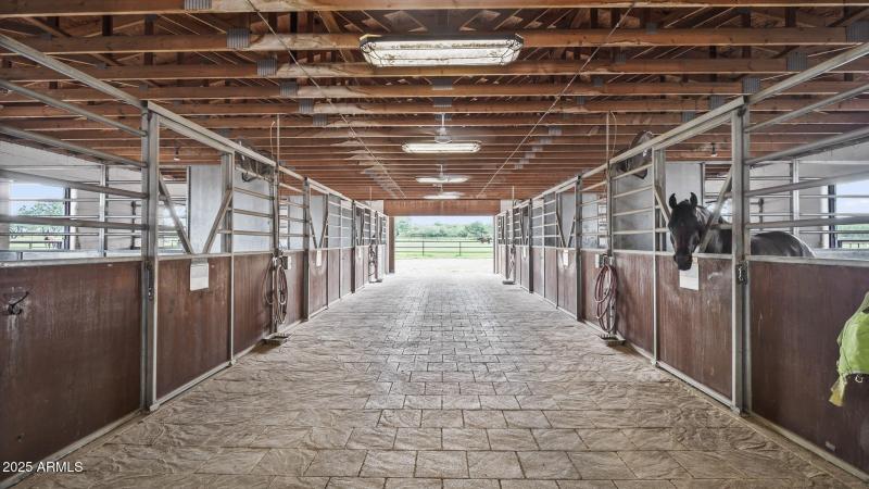 90-web-or-mls-3155-w-elephant-head-rd