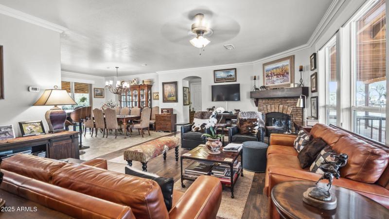 140-web-or-mls-3155-w-elephant-head-rd